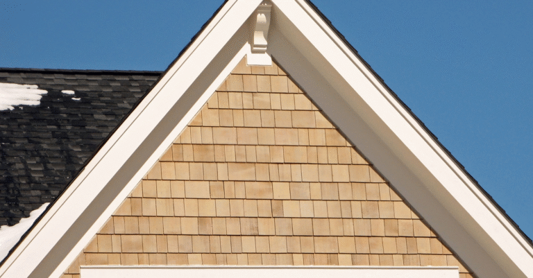 Comment habiller un pignon de maison ? Les solutions pour le mettre en valeur comment habiller un pignon de maison